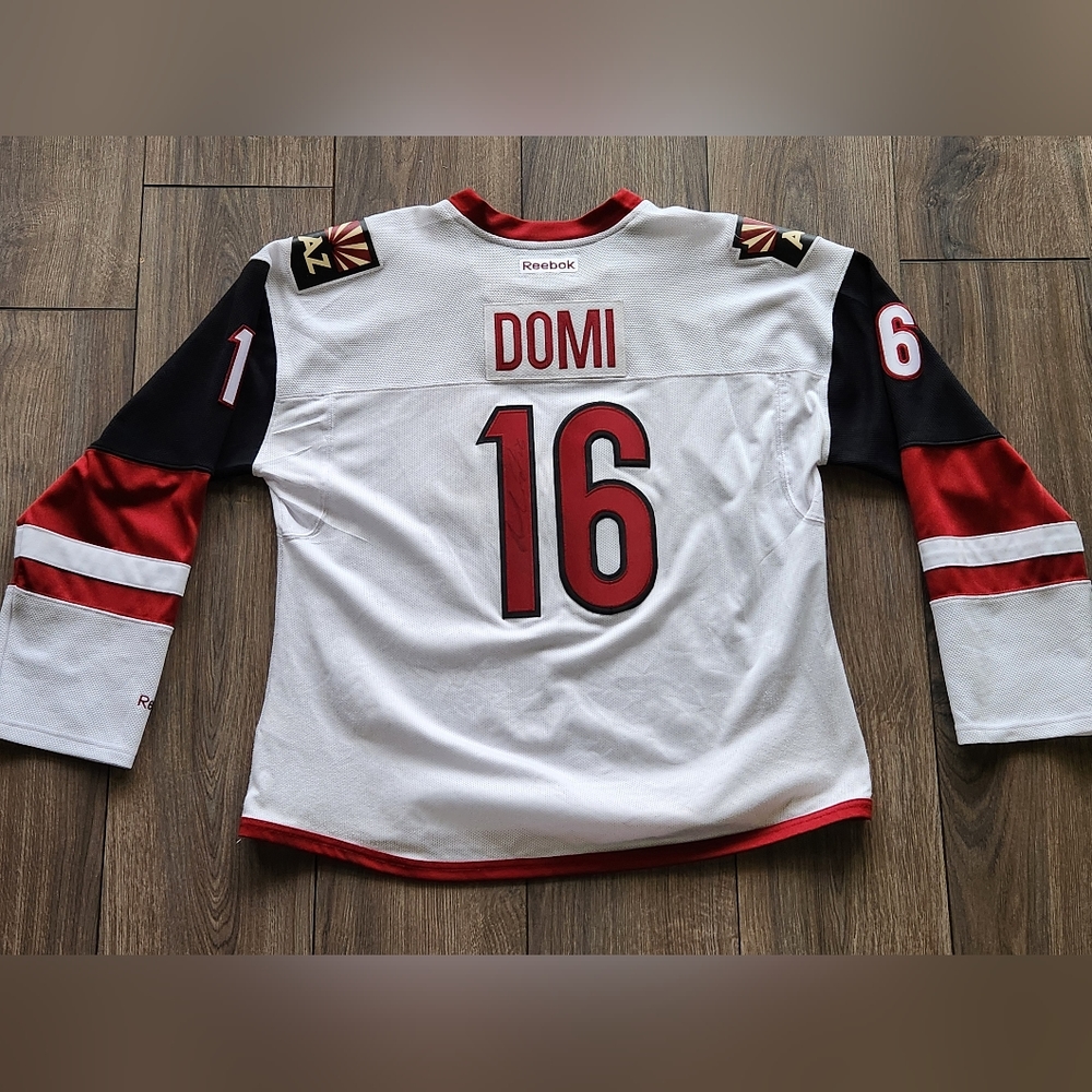 Arizona Coyotes Signed Max Domi Reebok Jersey Women's Size XXL
